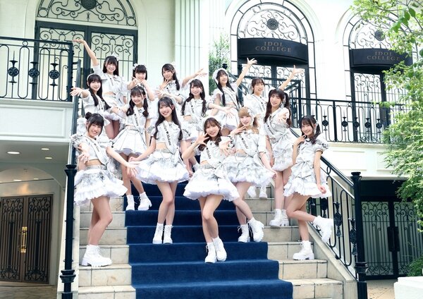 AKB48 ヴィレッジヴァンガード クリスマス 生写真 チームB チーム4 NMB48 - 吉田朱里 AKB48 シュートサイン ヴィレッジヴァンガード